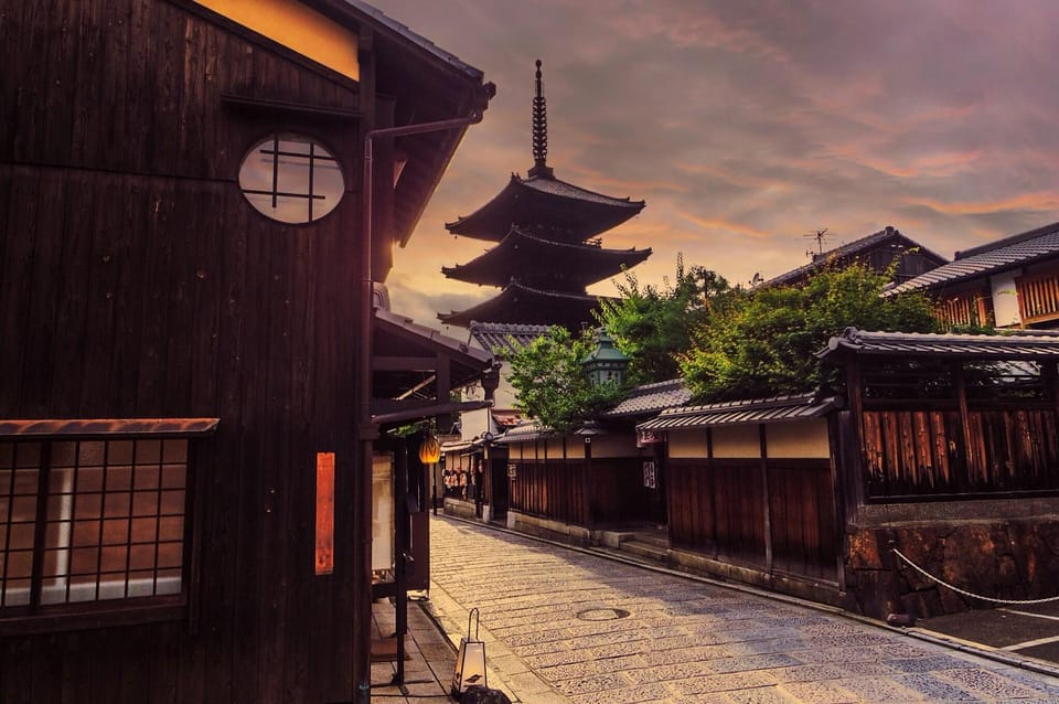 Kyoto Gion Geisha District & Hidden Gems Walking Tour